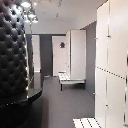 Hanza Tower Apartment-basen * Szczecin