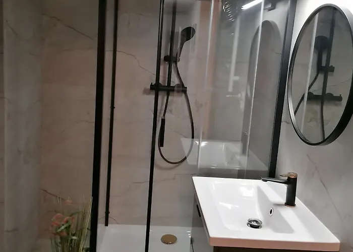 Appartement Hanza Tower Apartment-basen